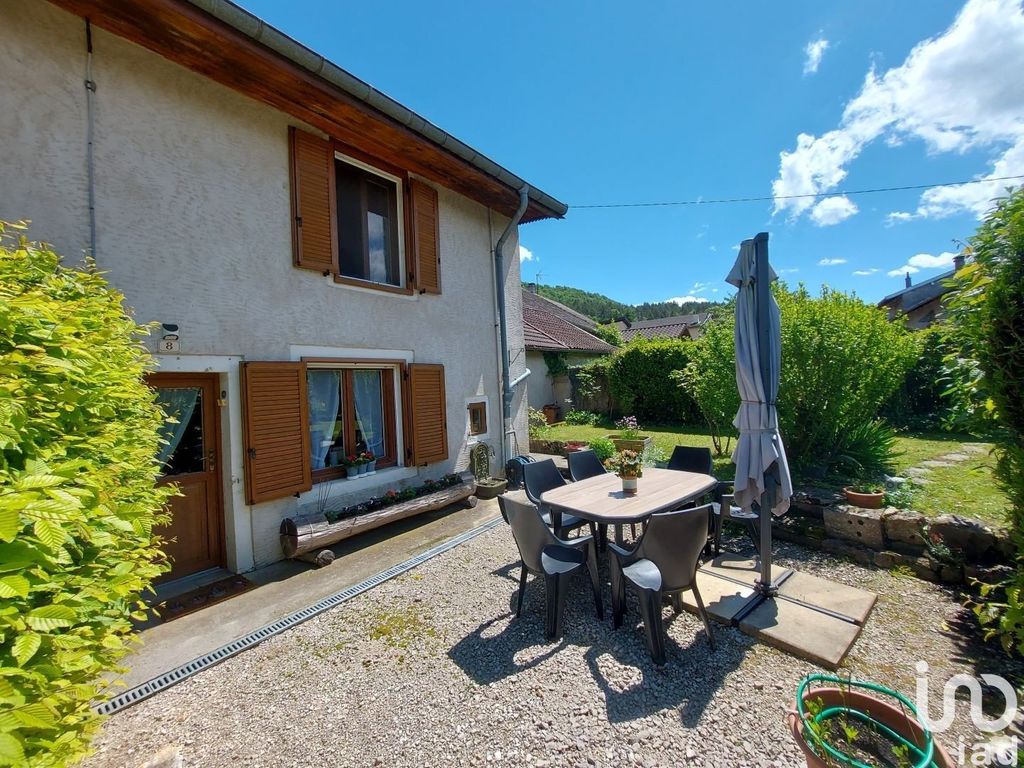 Achat maison à vendre 4 chambres 165 m² - Valzin en Petite Montagne