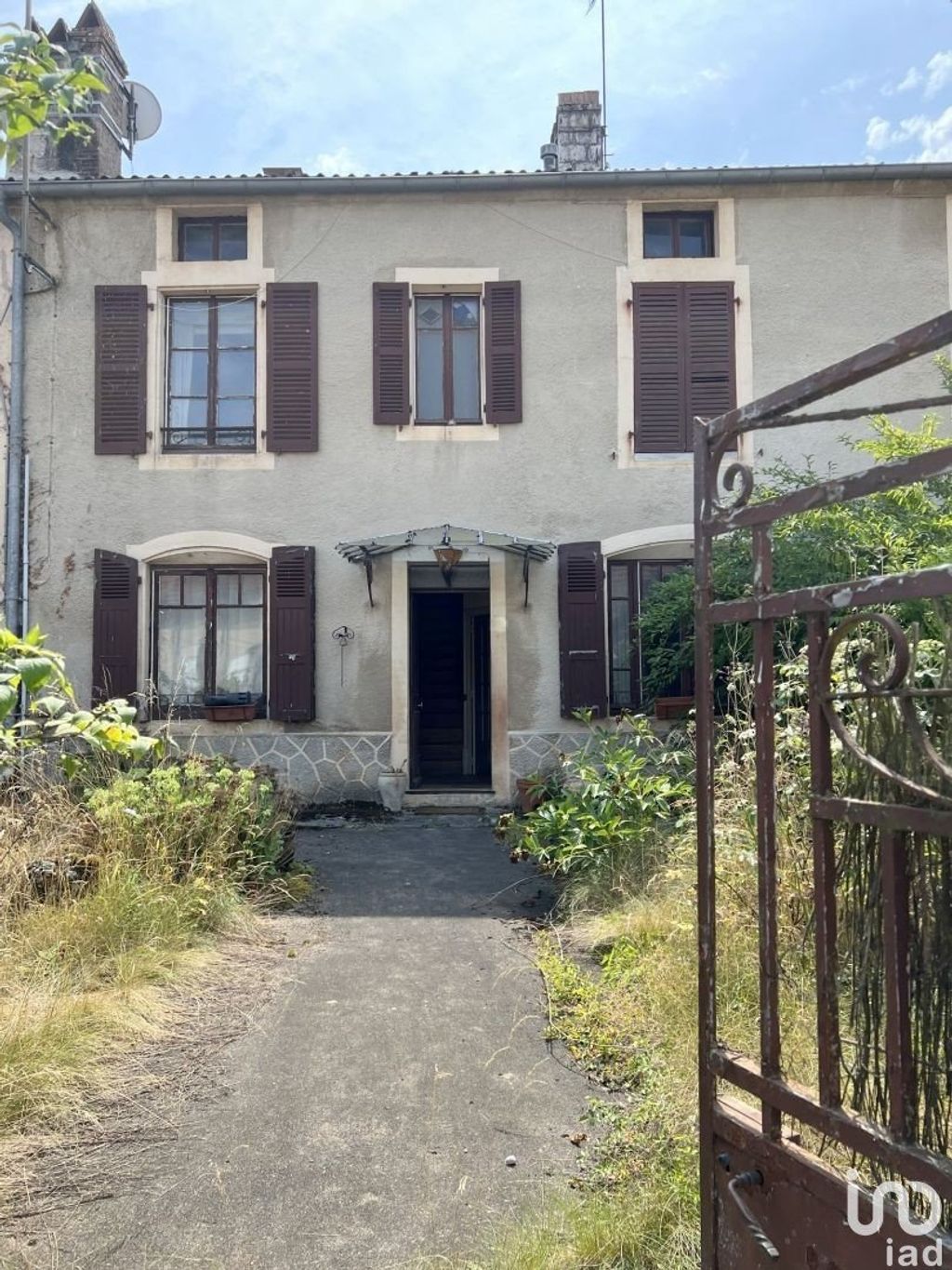 Achat maison à vendre 4 chambres 176 m² - Auberive