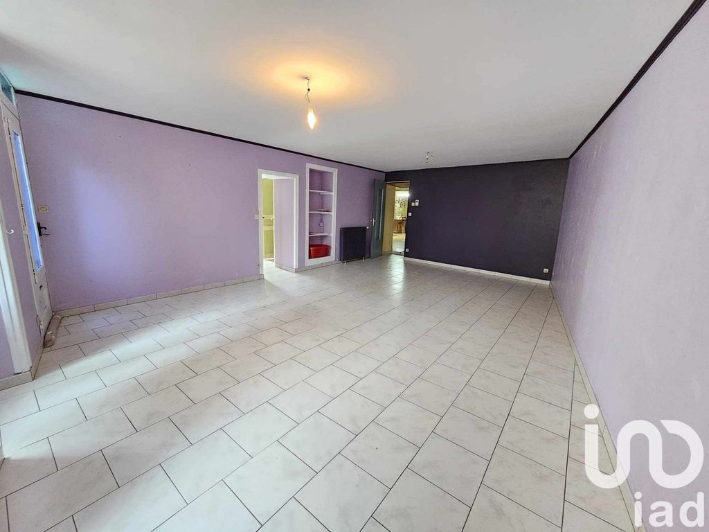 Achat maison à vendre 6 chambres 165 m² - Aigre