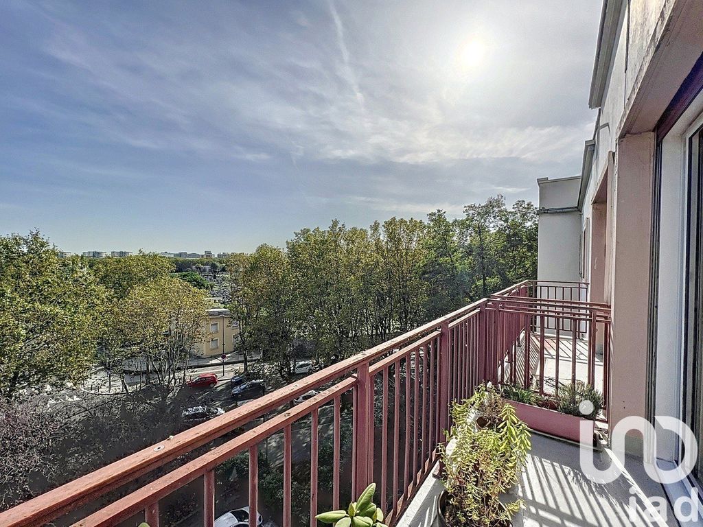 Achat appartement à vendre 4 pièces 80 m² - Saint-Denis
