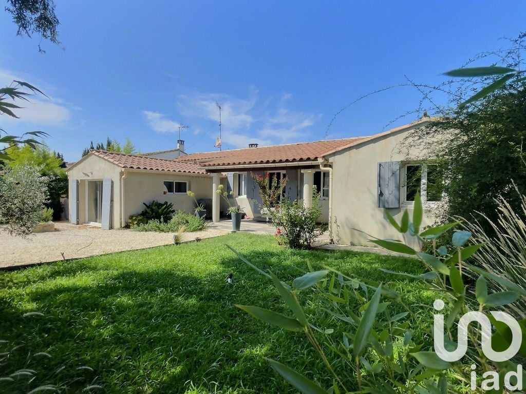 Achat maison à vendre 3 chambres 116 m² - Mouriès