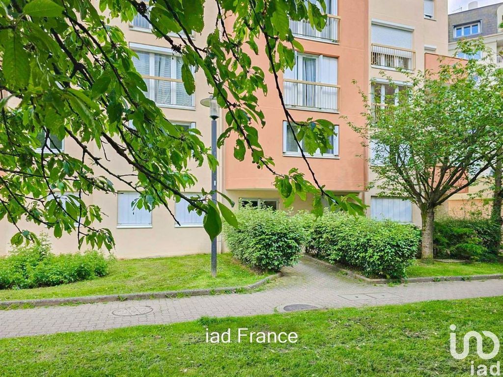 Achat appartement à vendre 2 pièces 34 m² - Maurepas