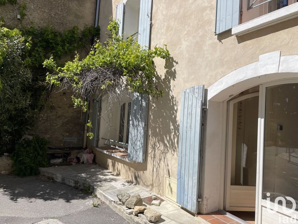 Achat maison à vendre 3 chambres 131 m² - Cucuron