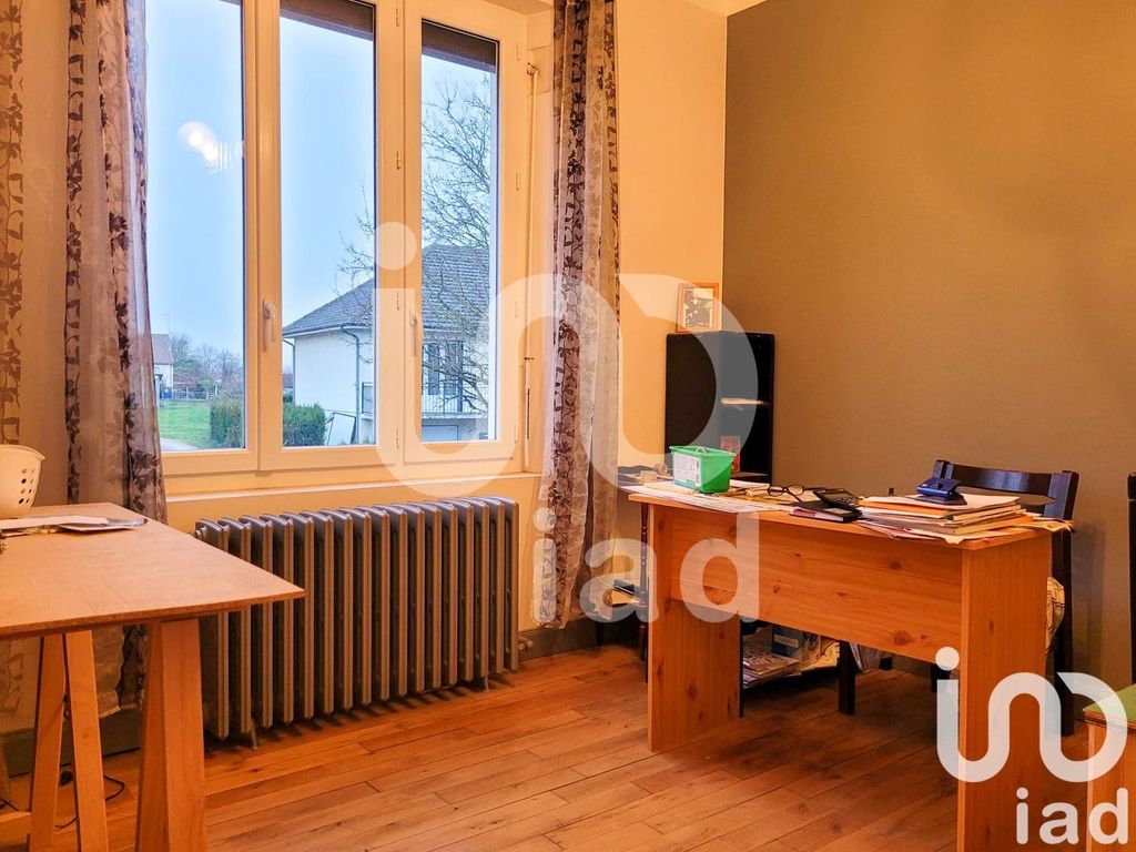 Achat maison à vendre 3 chambres 87 m² - Villefranche-d'Allier