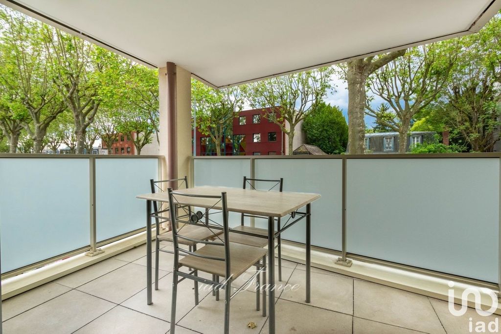 Achat appartement à vendre 2 pièces 46 m² - Viroflay