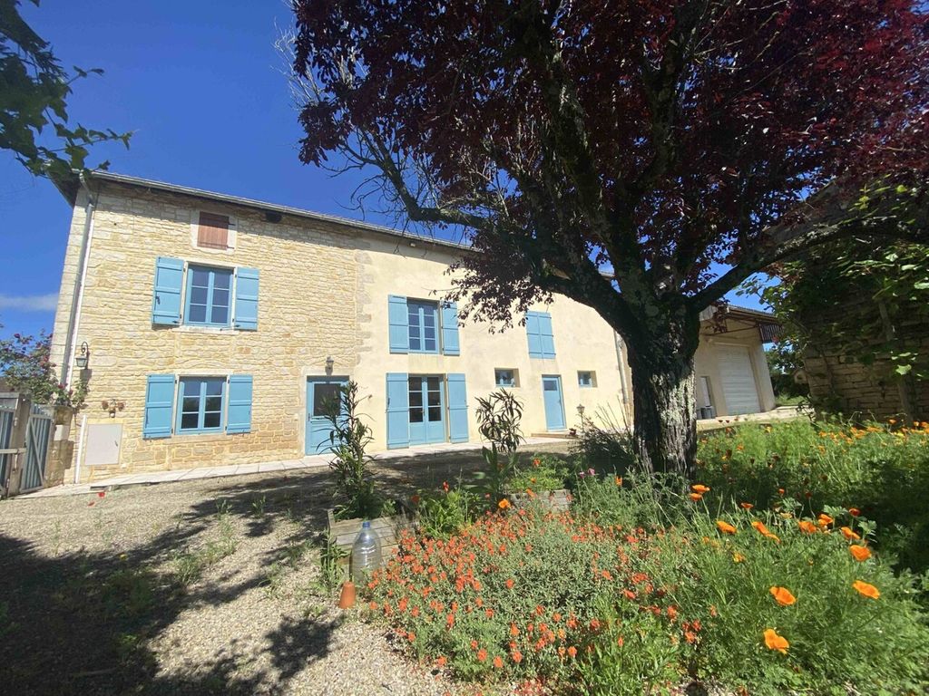 Achat maison à vendre 4 chambres 147 m² - Farges-lès-Mâcon