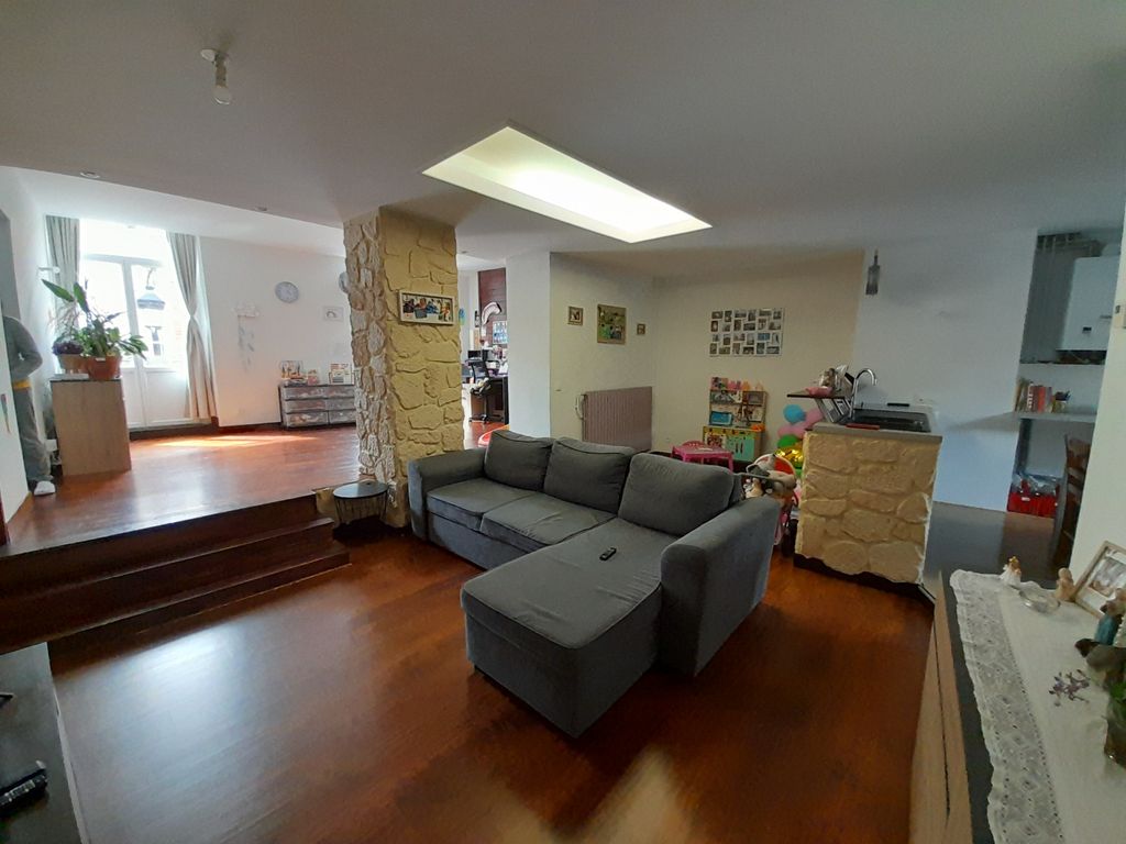 Achat appartement à vendre 4 pièces 94 m² - Lourdes