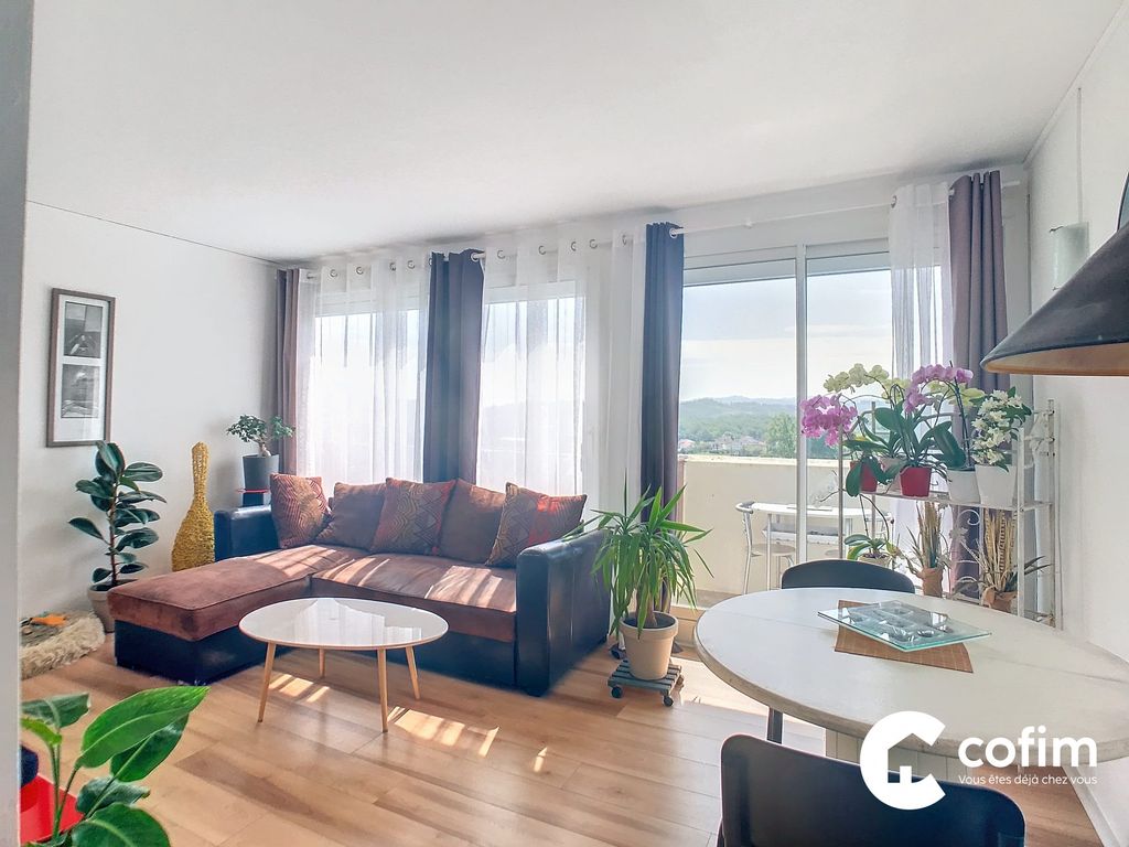 Achat appartement à vendre 4 pièces 57 m² - Mourenx