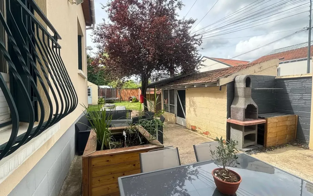 Achat maison à vendre 2 chambres 84 m² - Saint-Maur-des-Fossés