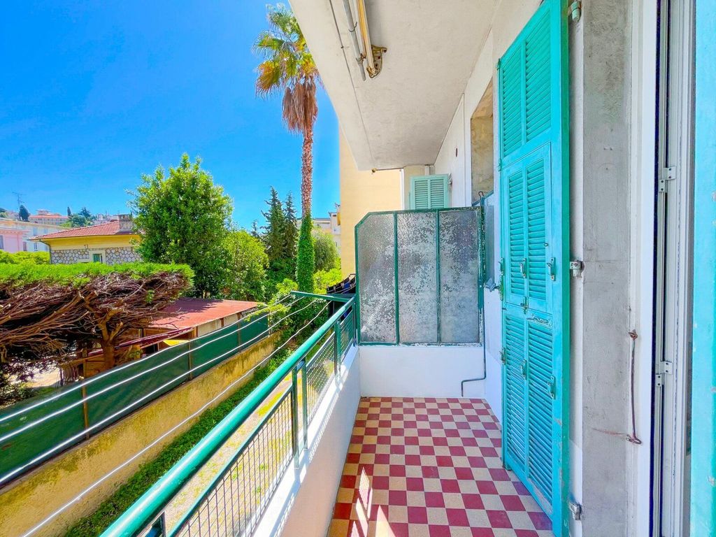 Achat appartement à vendre 3 pièces 84 m² - Nice