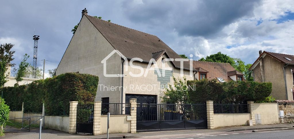 Achat maison à vendre 3 chambres 130 m² - Saint-Ouen-l'Aumône