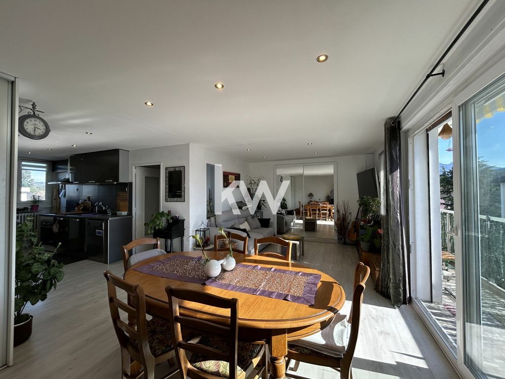 Achat appartement à vendre 3 pièces 67 m² - Thonon-les-Bains