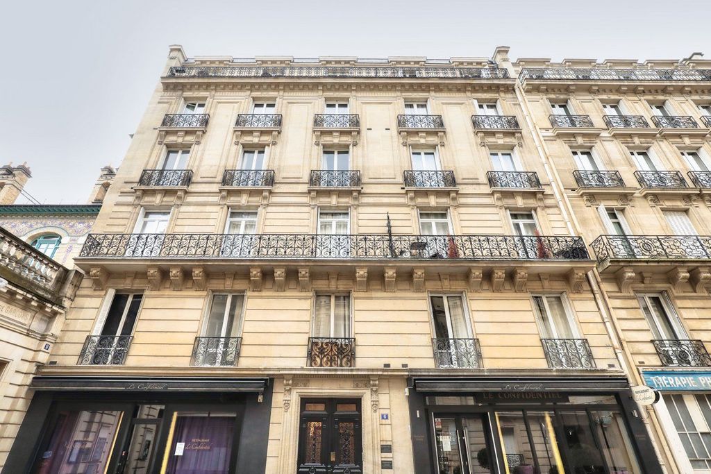 Achat appartement à vendre 2 pièces 46 m² - Paris 8ème arrondissement