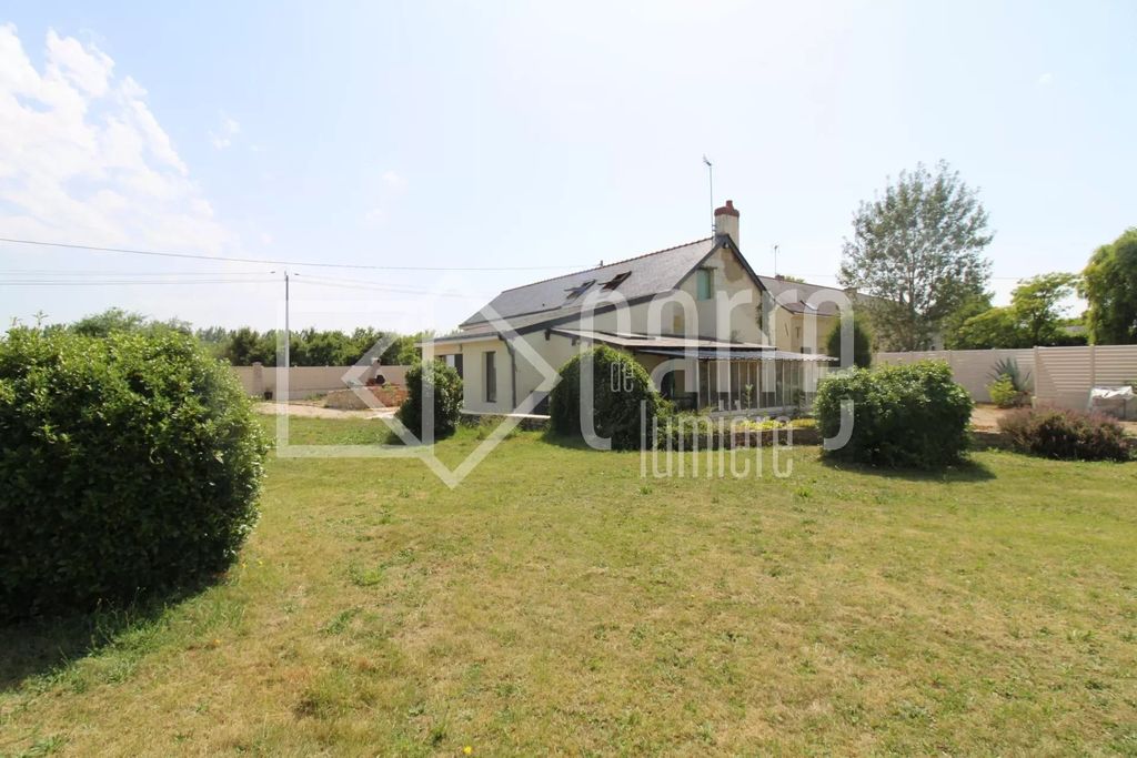 Achat maison à vendre 4 chambres 146 m² - Gennes-Val-de-Loire