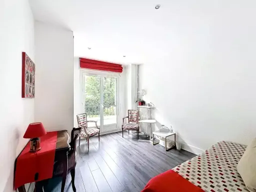 Achat studio à vendre 14 m² - Paris 16ème arrondissement