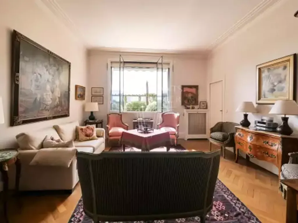 Achat appartement à vendre 4 pièces 87 m² - Paris 16ème arrondissement