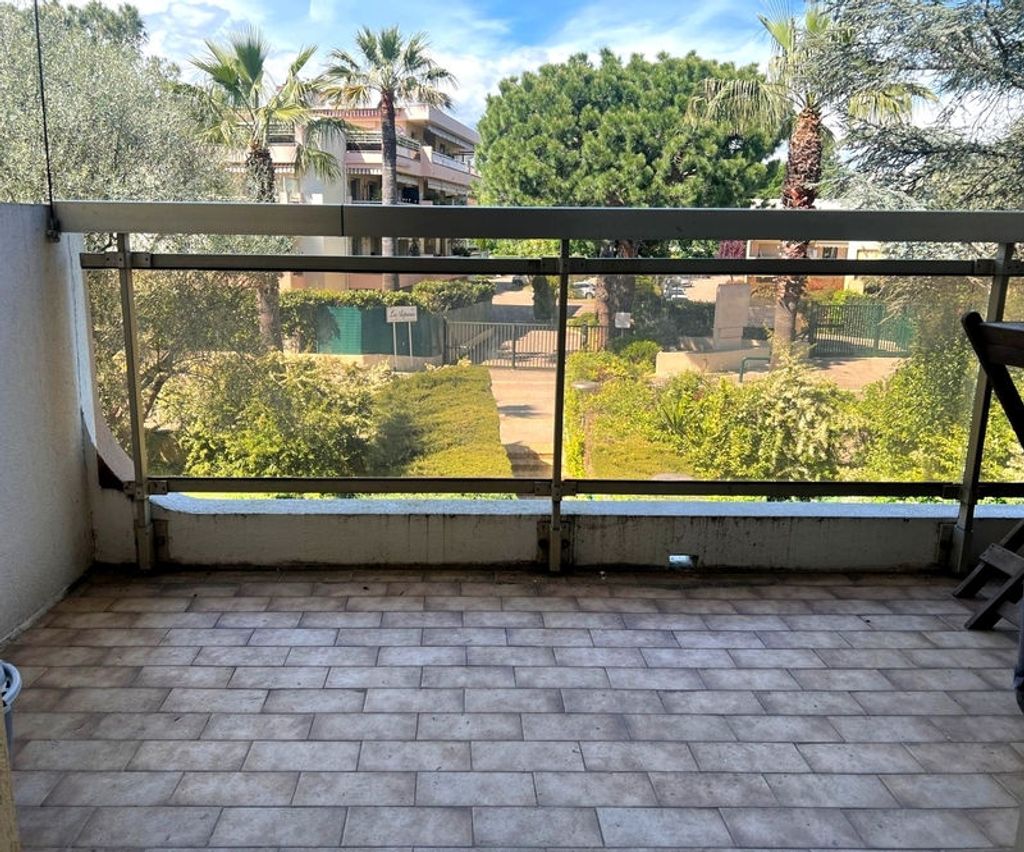 Achat appartement 1 pièce(s) Villeneuve-Loubet