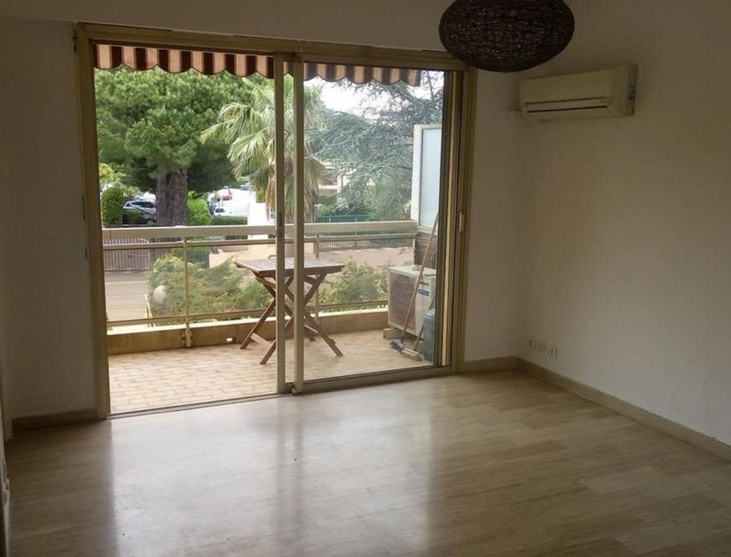 Achat studio à vendre 26 m² - Villeneuve-Loubet