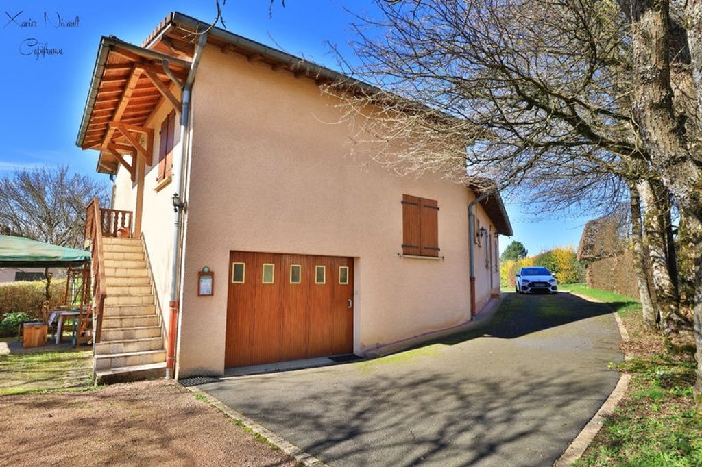 Achat maison à vendre 4 chambres 145 m² - Saint-Étienne-du-Bois