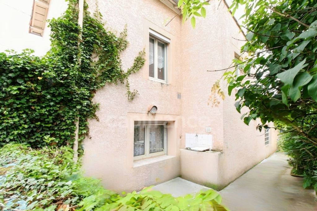 Achat maison à vendre 2 chambres 68 m² - Chalon-sur-Saône