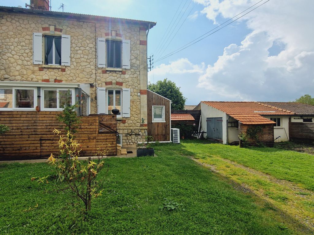 Achat maison à vendre 2 chambres 71 m² - Tonnay-Charente