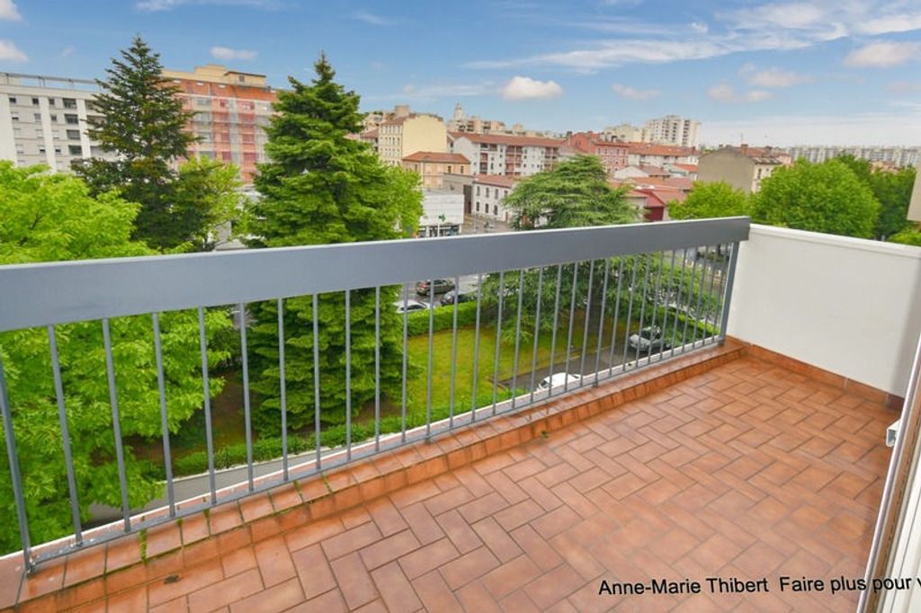 Achat appartement à vendre 4 pièces 68 m² - Villeurbanne