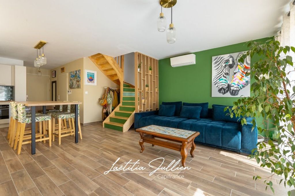 Achat maison à vendre 3 chambres 96 m² - Aubagne