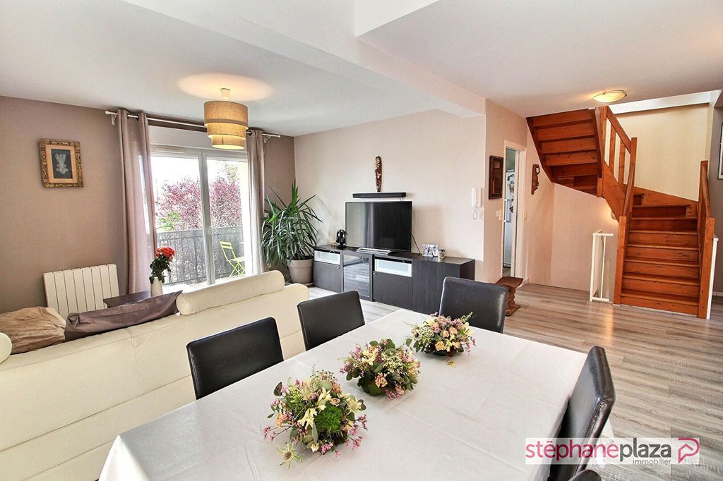 Achat maison à vendre 4 chambres 128 m² - Saint-Galmier