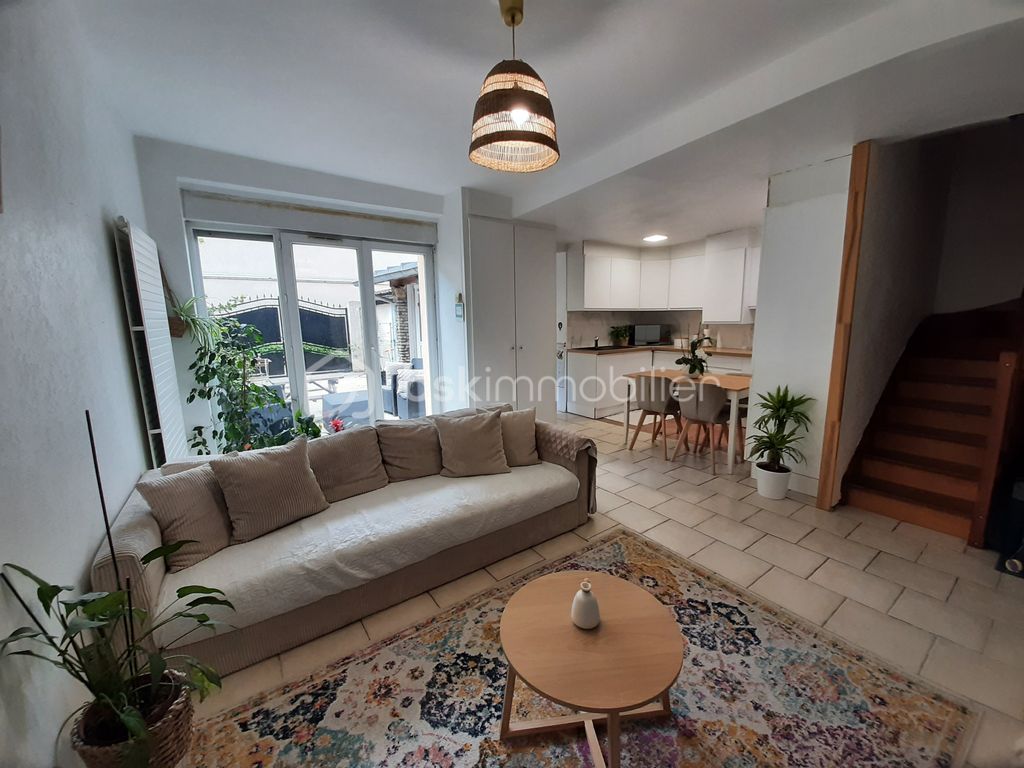 Achat maison à vendre 2 chambres 66 m² - Montfermeil