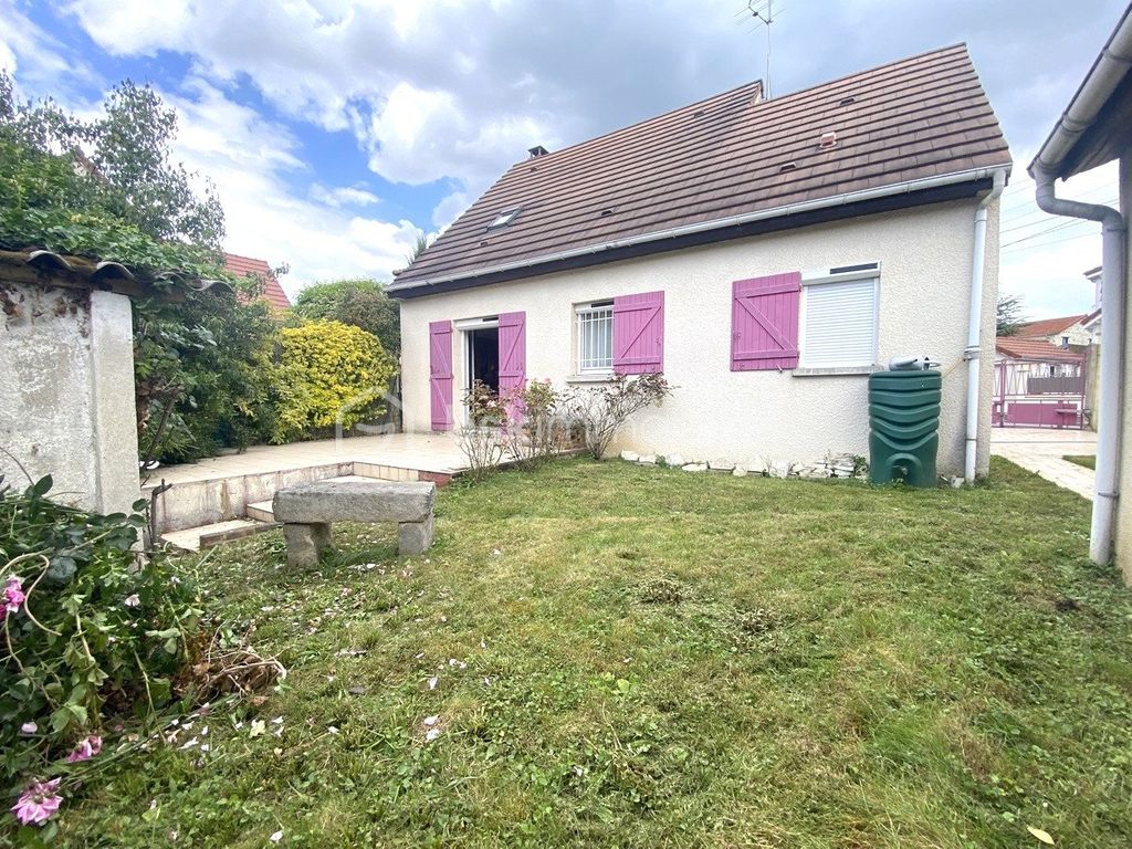 Achat maison à vendre 3 chambres 92 m² - Chelles