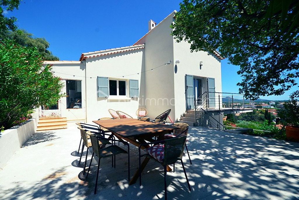 Achat maison à vendre 4 chambres 156 m² - La Garde