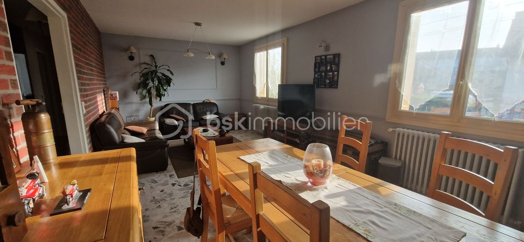 Achat maison à vendre 4 chambres 125 m² - Guignes