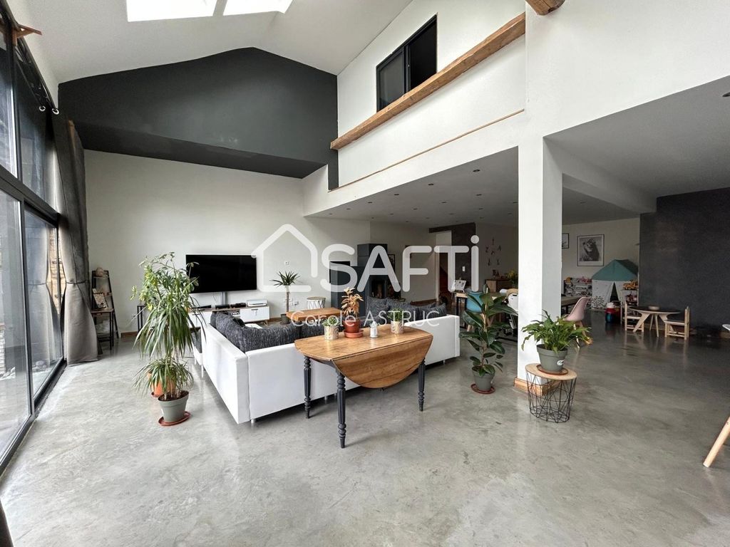 Achat loft à vendre 6 pièces 295 m² - Bannans