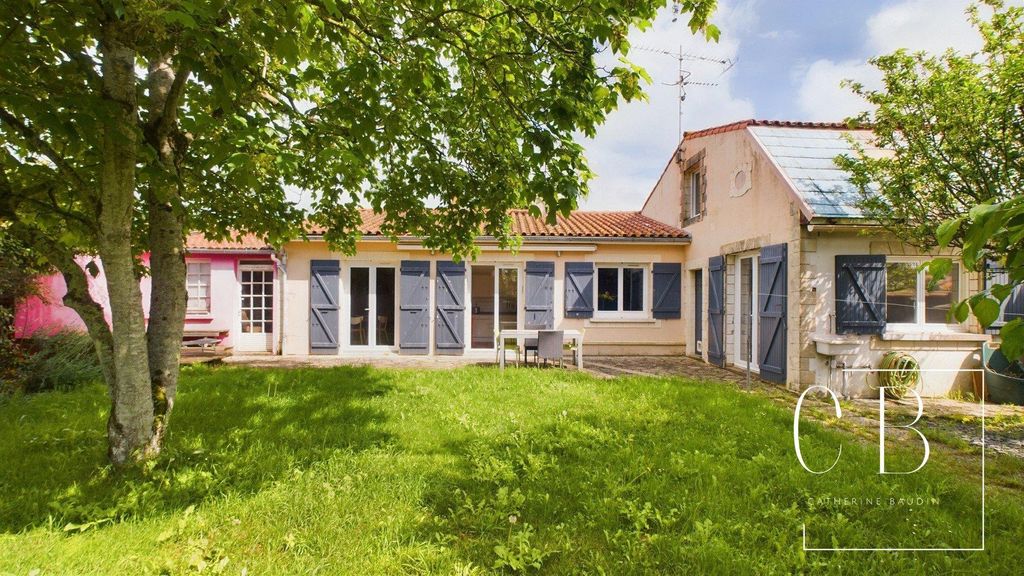 Achat maison à vendre 4 chambres 125 m² - La Rochelle