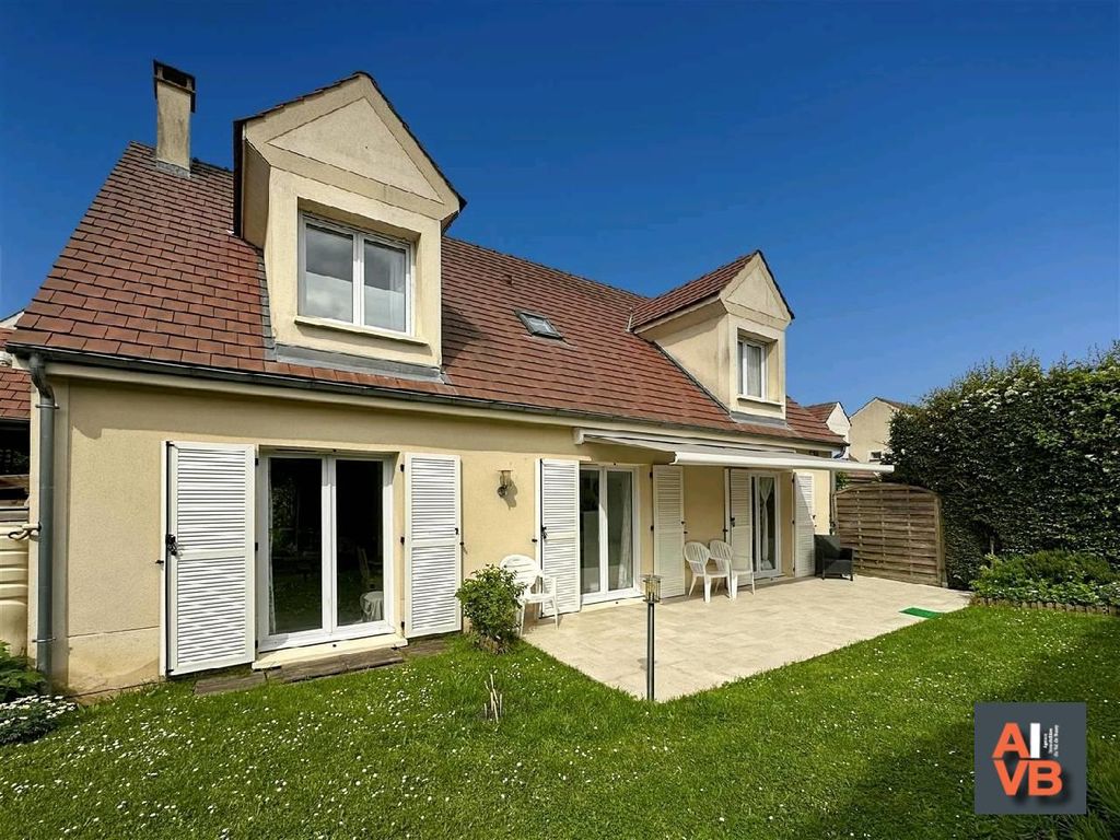 Achat maison à vendre 3 chambres 115 m² - Bussy-Saint-Georges