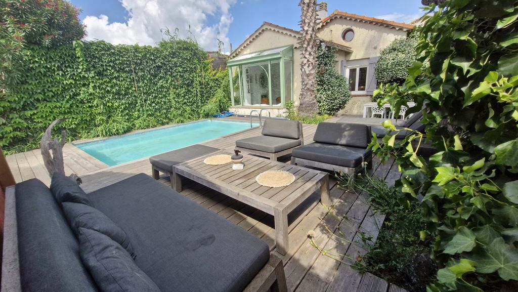 Achat maison à vendre 5 chambres 100 m² - Sainte-Maxime