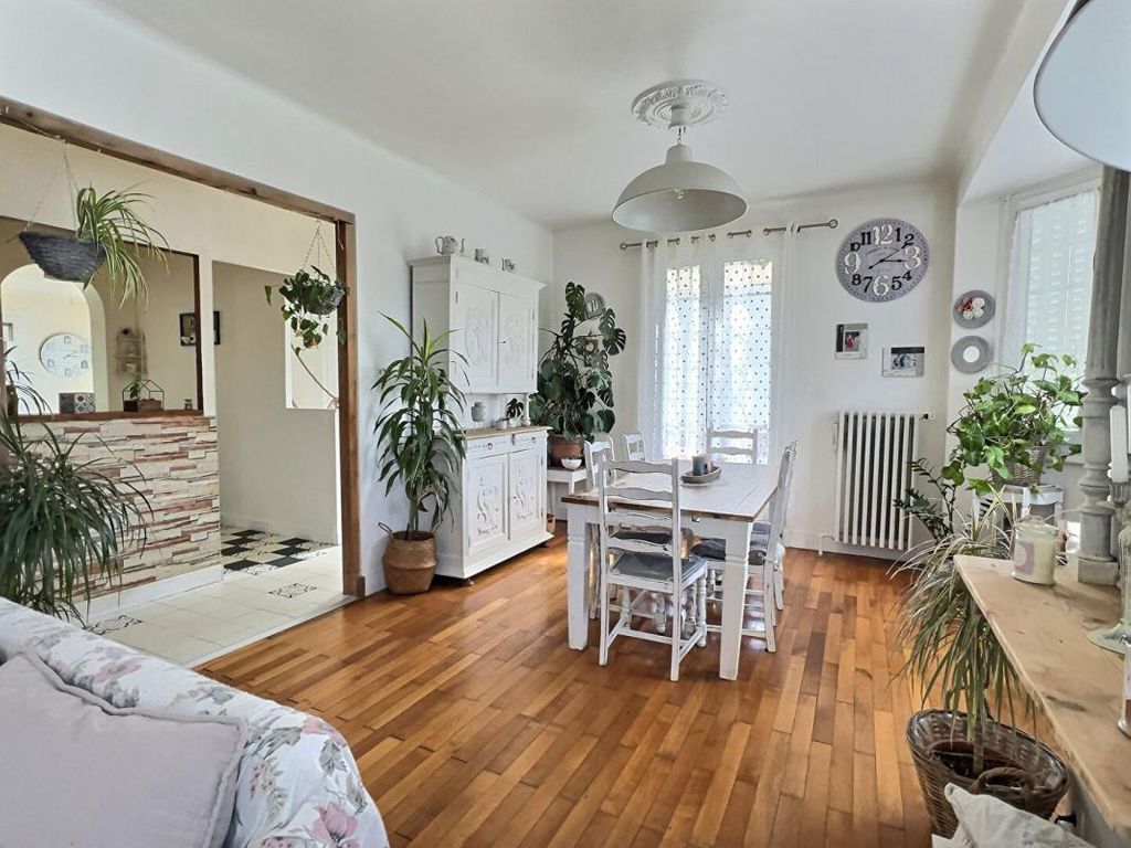 Achat maison à vendre 4 chambres 164 m² - Mâcon