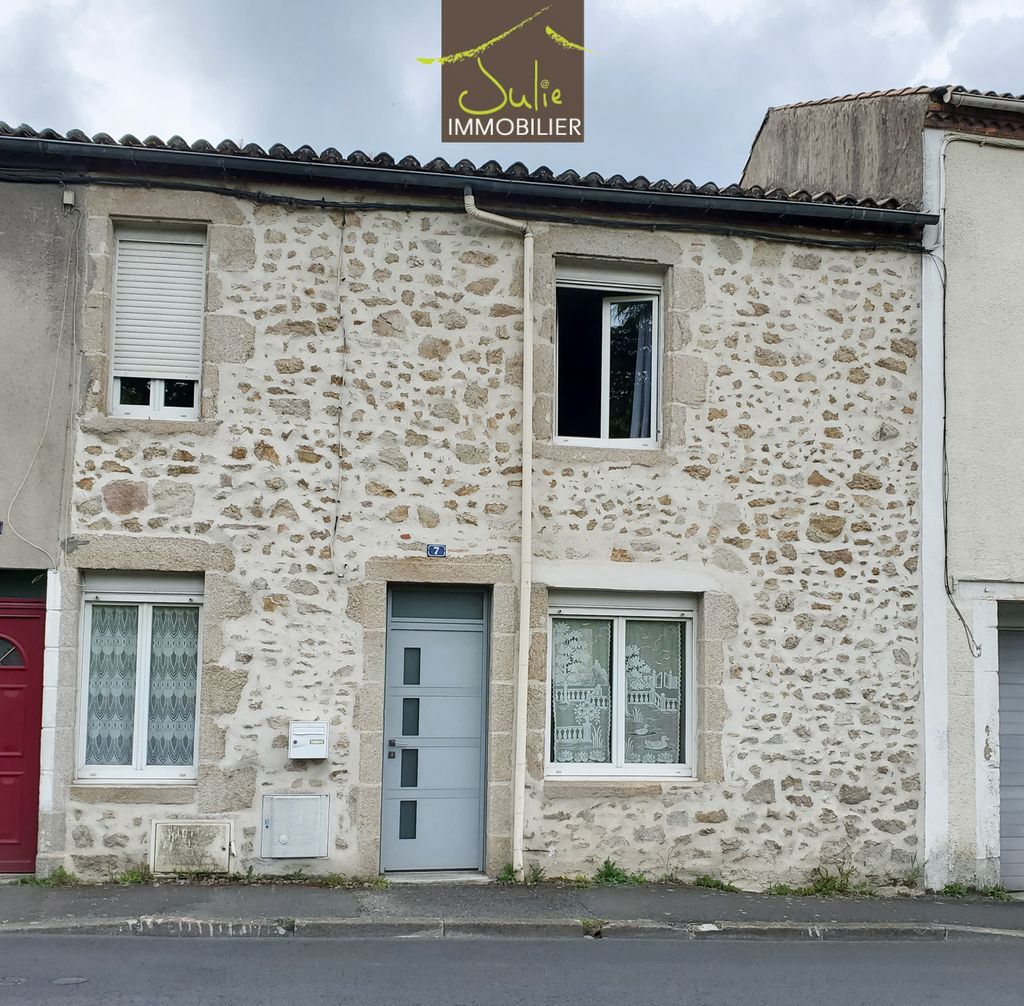 Achat maison à vendre 2 chambres 81 m² - Bressuire