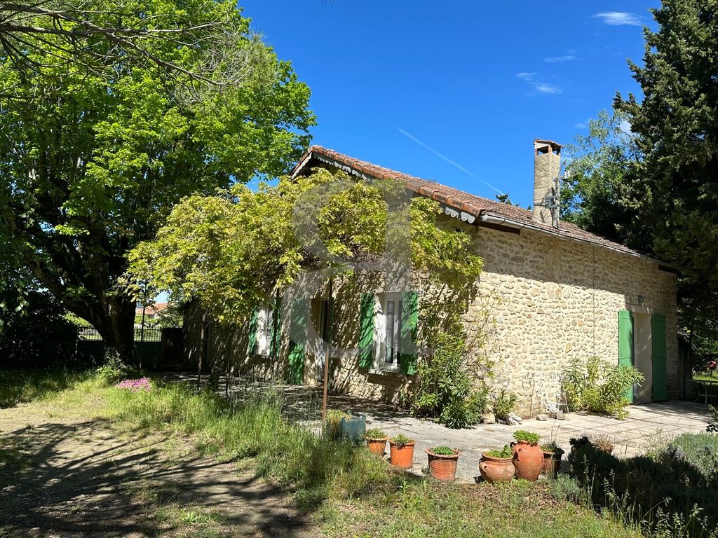 Achat maison à vendre 3 chambres 111 m² - Vaison-la-Romaine