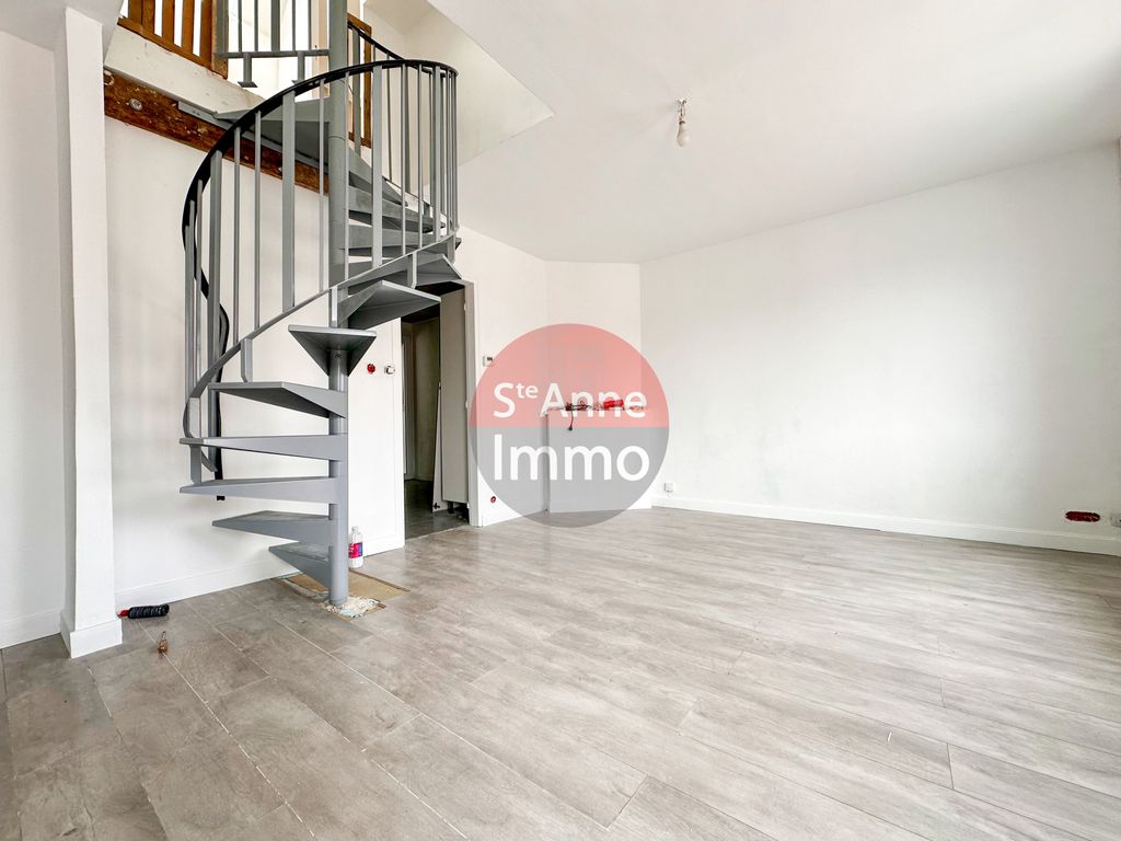 Achat maison à vendre 5 chambres 132 m² - Amiens