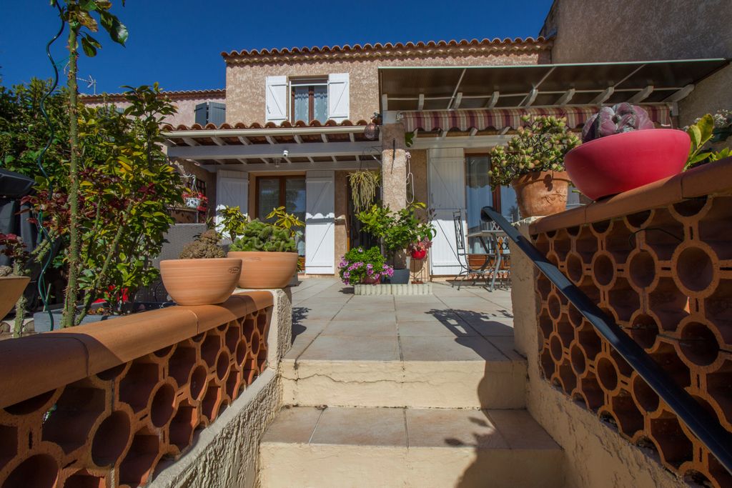 Achat maison à vendre 2 chambres 95 m² - La Seyne-sur-Mer