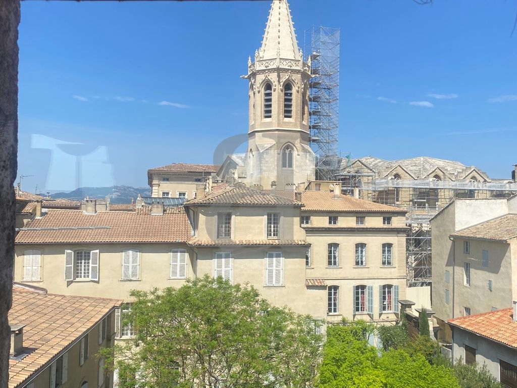 Achat appartement à vendre 3 pièces 103 m² - Carpentras