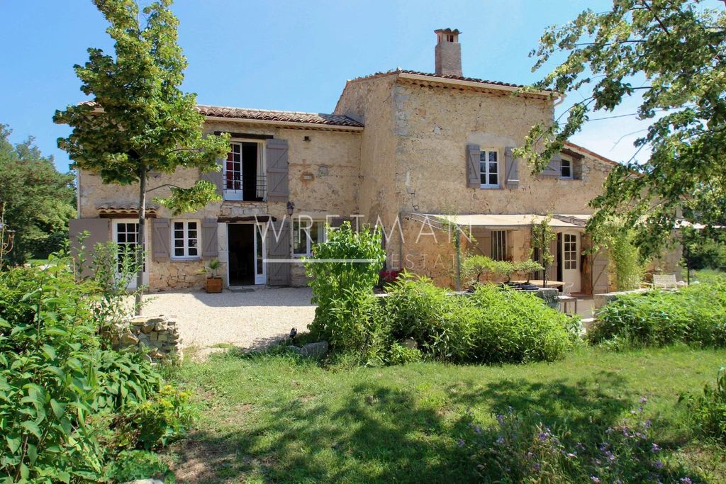 Achat maison à vendre 5 chambres 168 m² - Fayence