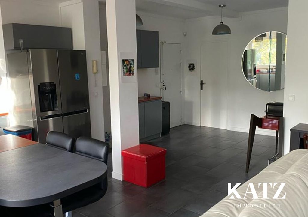 Achat appartement à vendre 5 pièces 85 m² - La Celle-Saint-Cloud