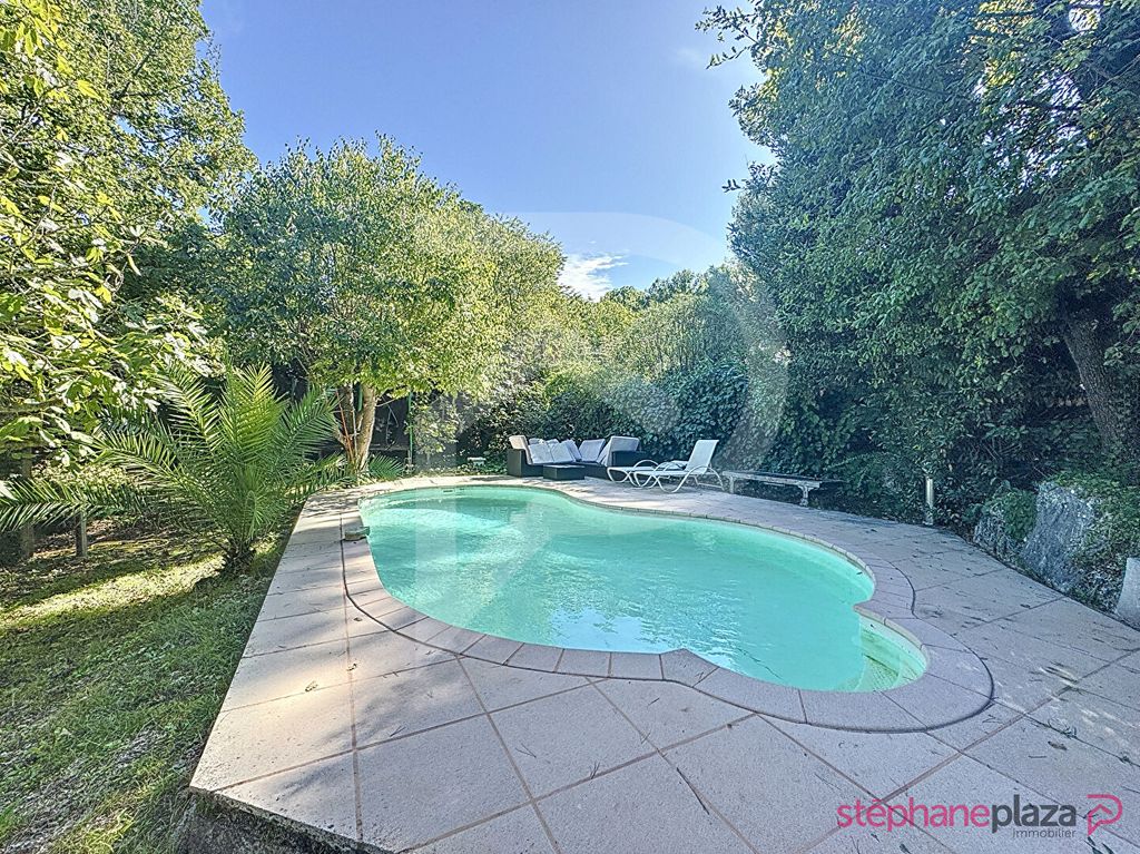 Achat maison à vendre 4 chambres 177 m² - Mougins