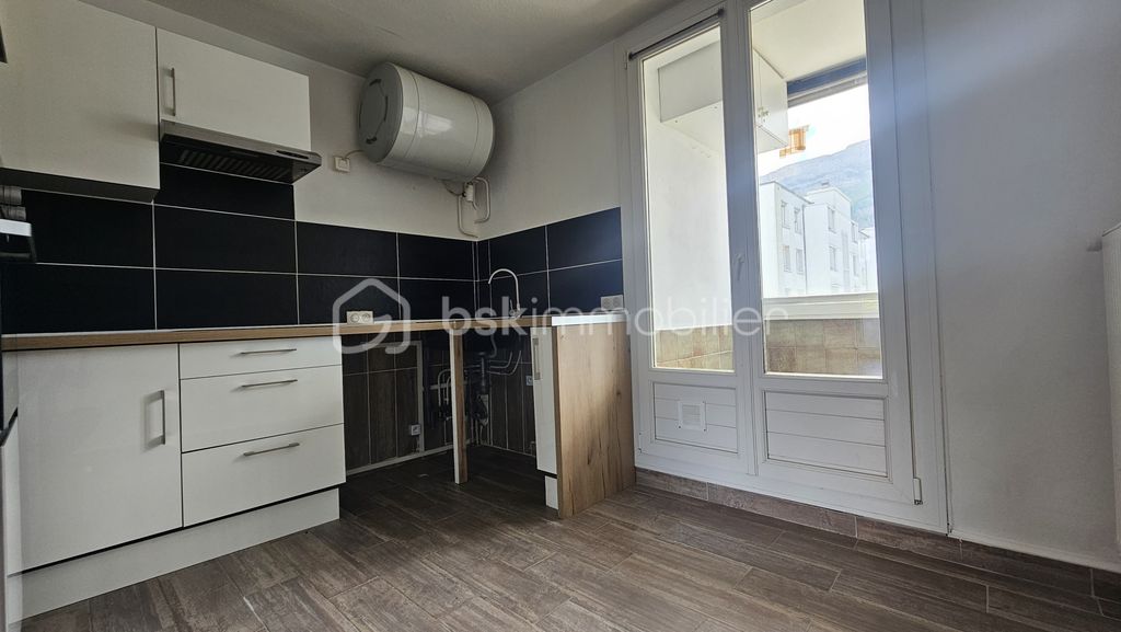 Achat appartement à vendre 3 pièces 55 m² - Le Pont-de-Claix