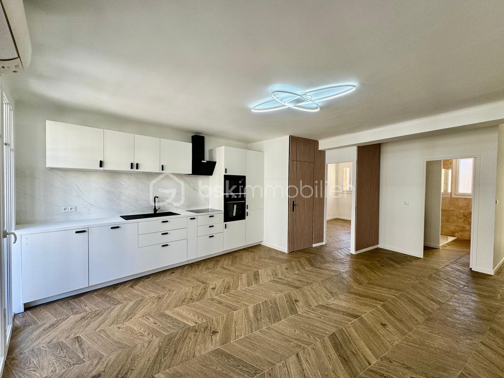 Achat appartement à vendre 3 pièces 63 m² - Sanary-sur-Mer