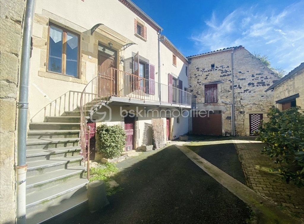 Achat maison à vendre 4 chambres 210 m² - Ludesse