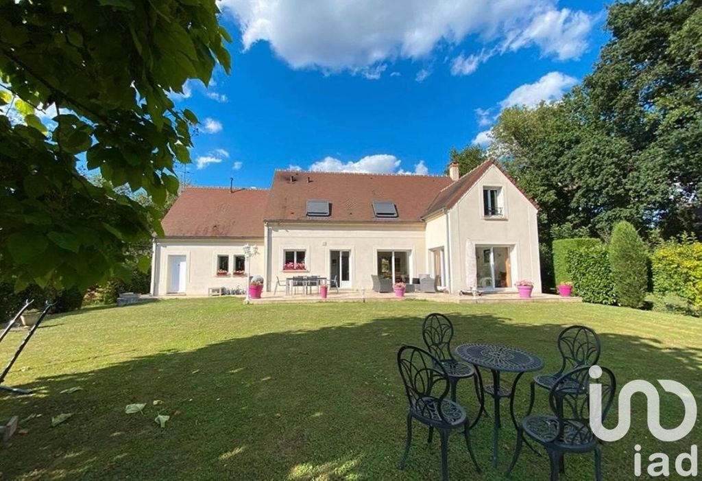 Achat maison à vendre 5 chambres 200 m² - La Celle-sur-Morin