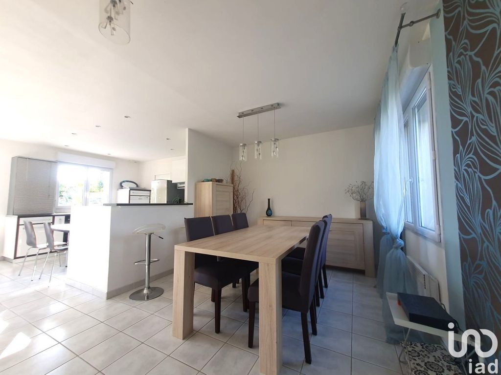 Achat maison à vendre 4 chambres 120 m² - Guillaucourt